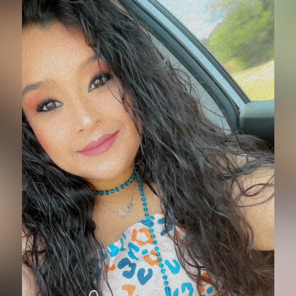 Meet your Posher, Daniela